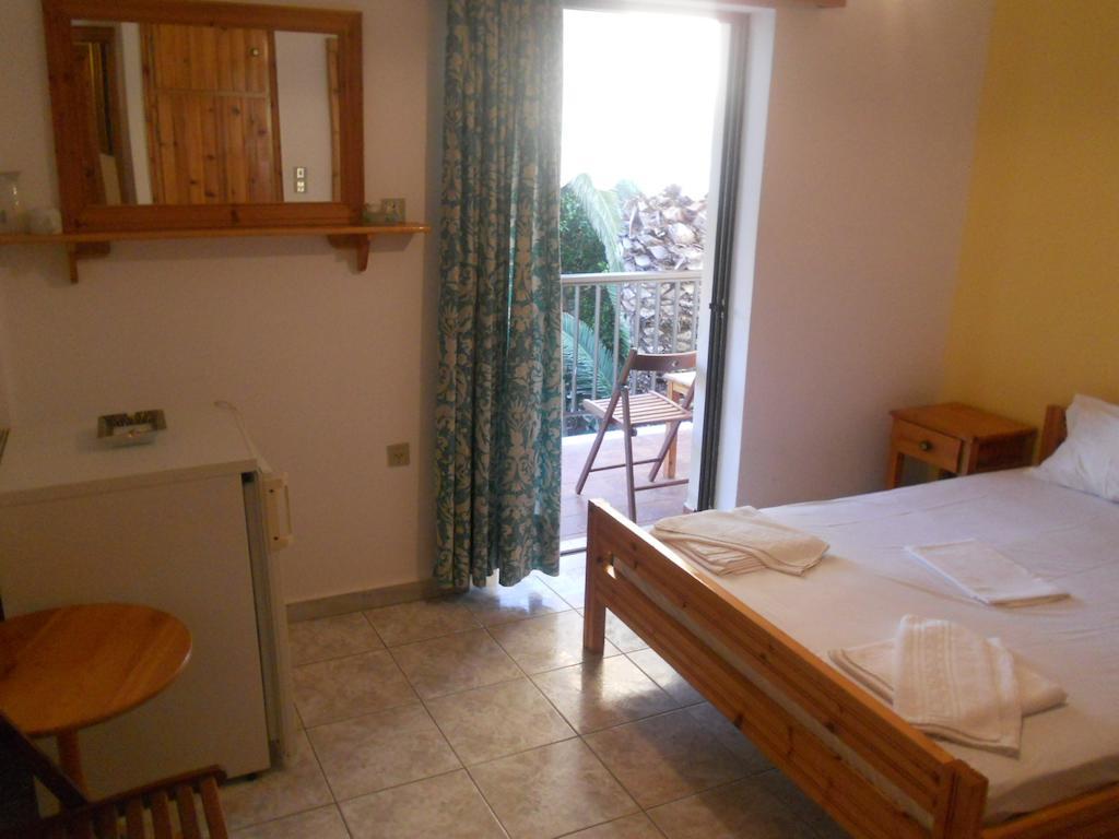 Assimakis Hotel Finikounta Cameră foto